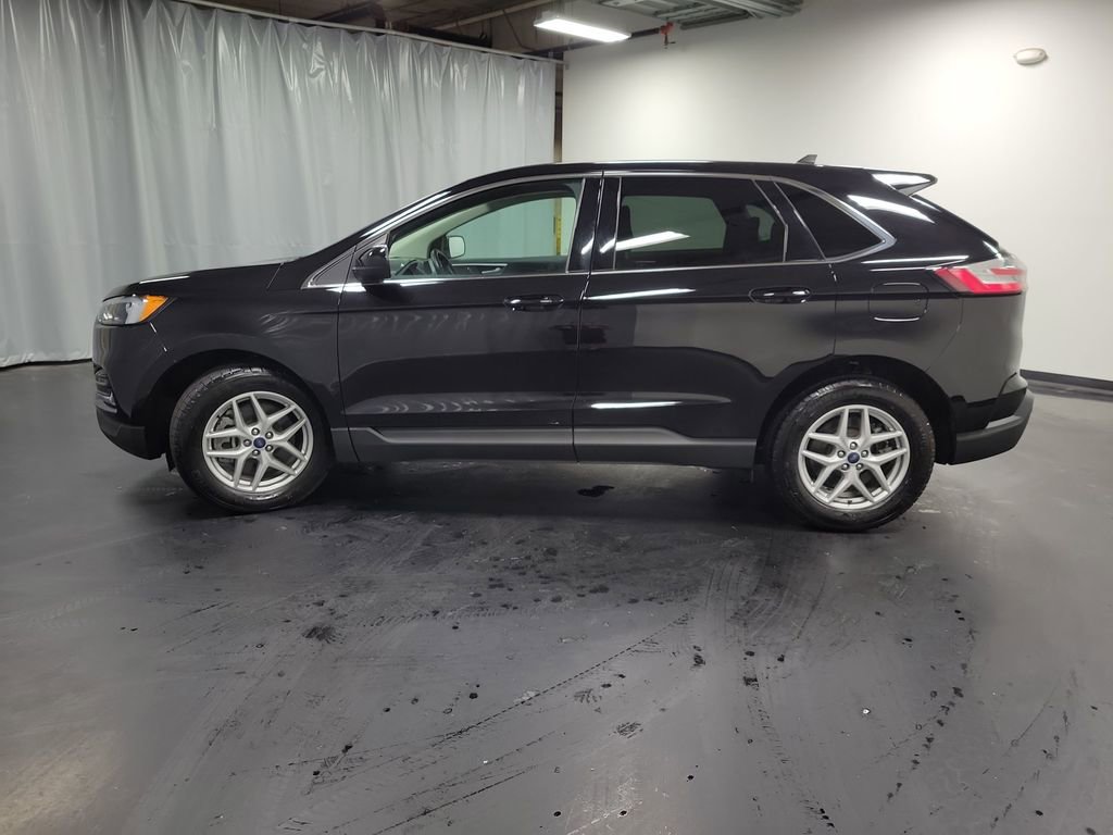 Used 2022 Ford Edge SEL w/ Convenience Package AWD/4WD image 5