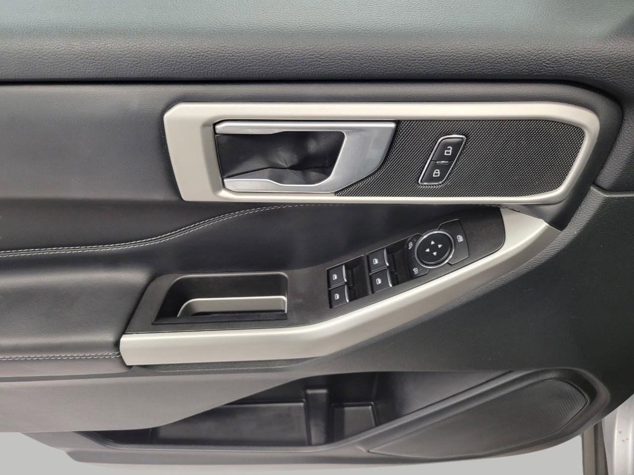 Used 2023 Ford Explorer XLT w/ Equipment Group 202A image 28