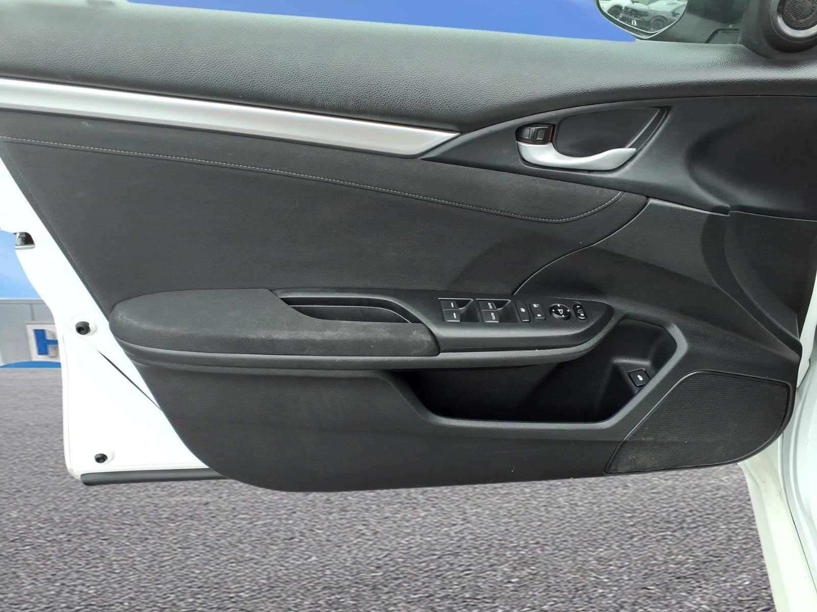 Certified 2018 Honda Civic EX image 15