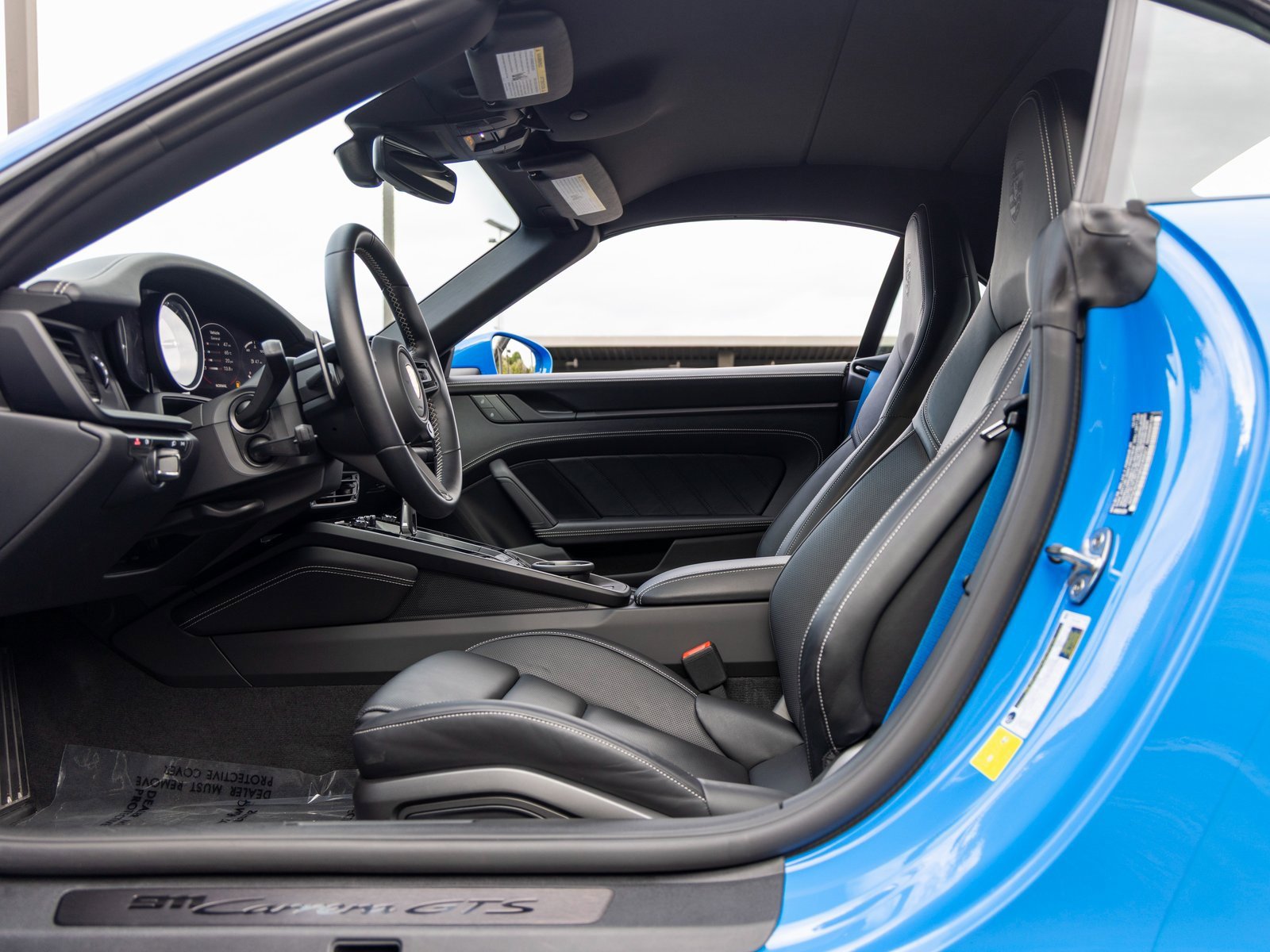 Certified 2024 Porsche 911 Carrera GTS image 32