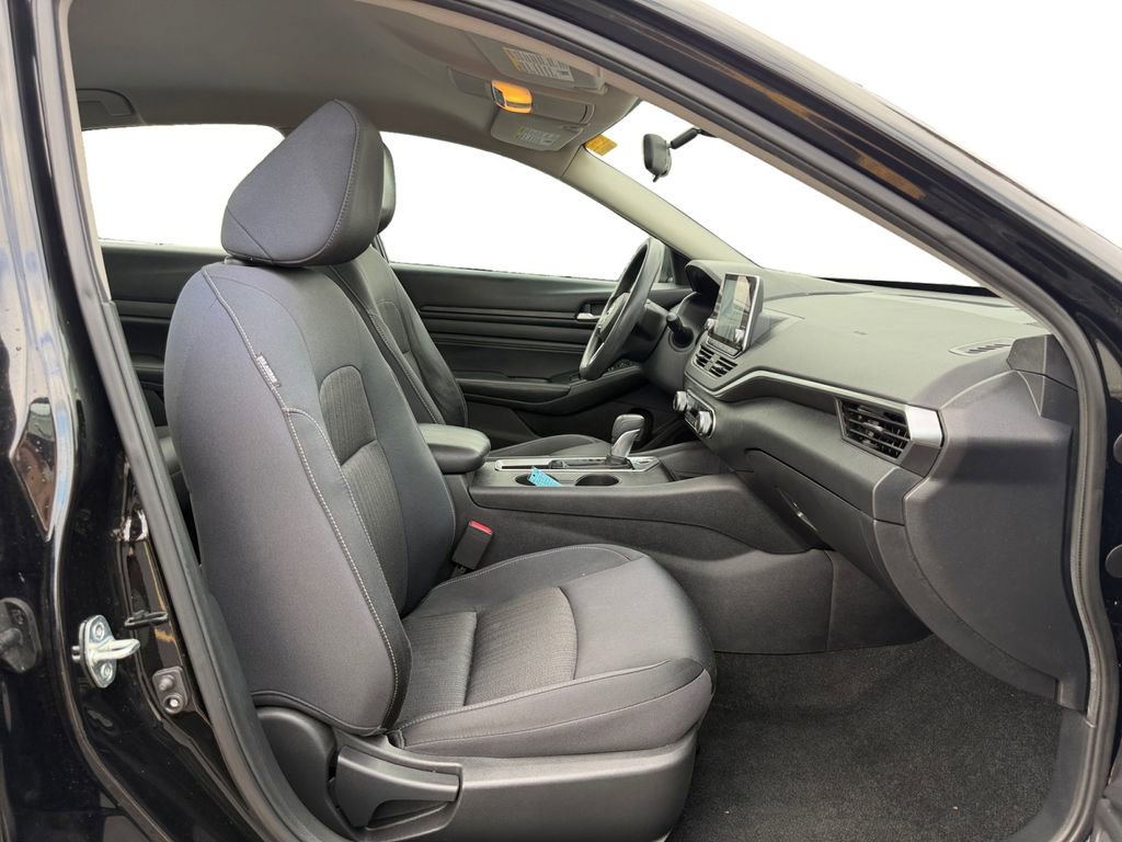 Used 2019 Nissan Altima 2.5 S FWD image 17