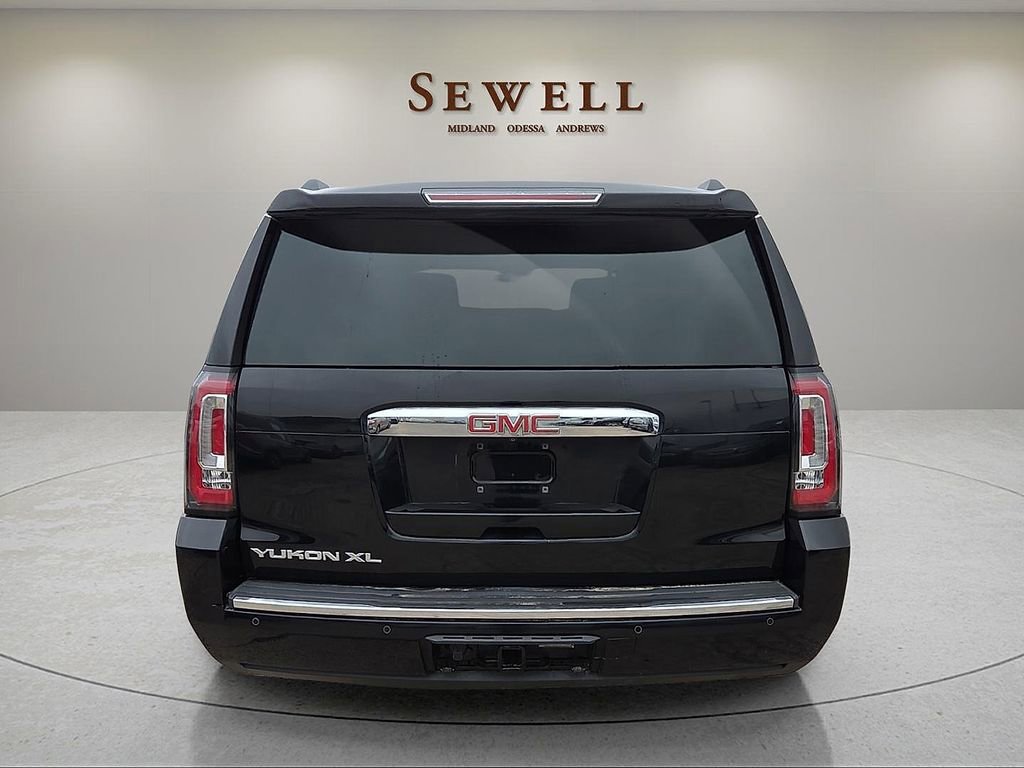Used 2016 GMC Yukon XL Denali w/ Open Road Package AWD/4WD image 4