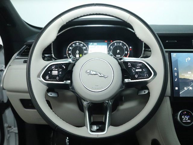 Certified 2025 Jaguar F-PACE R-Dynamic S image 21