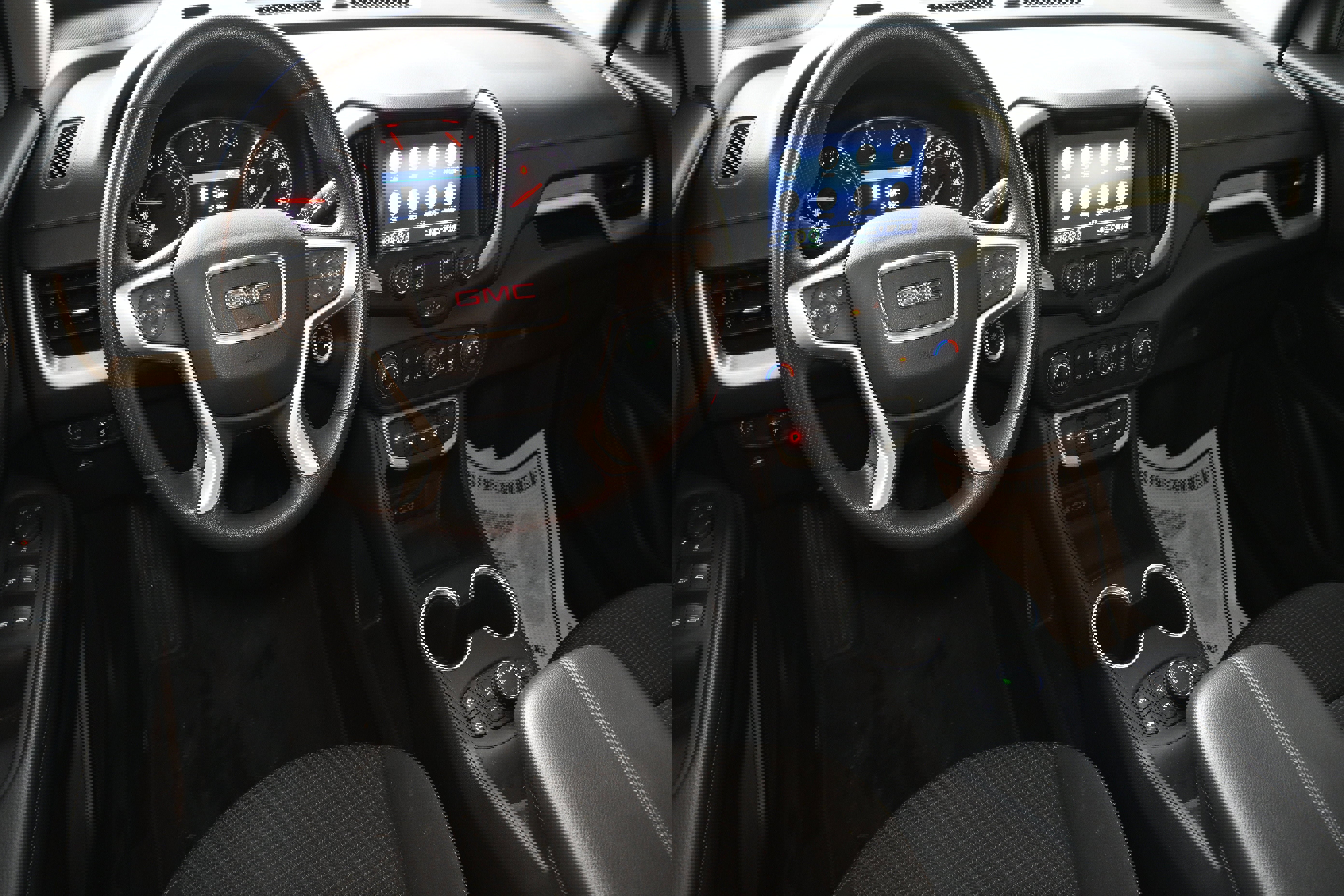 Used 2024 GMC Terrain SLE w/ Driver Convenience Package image 23