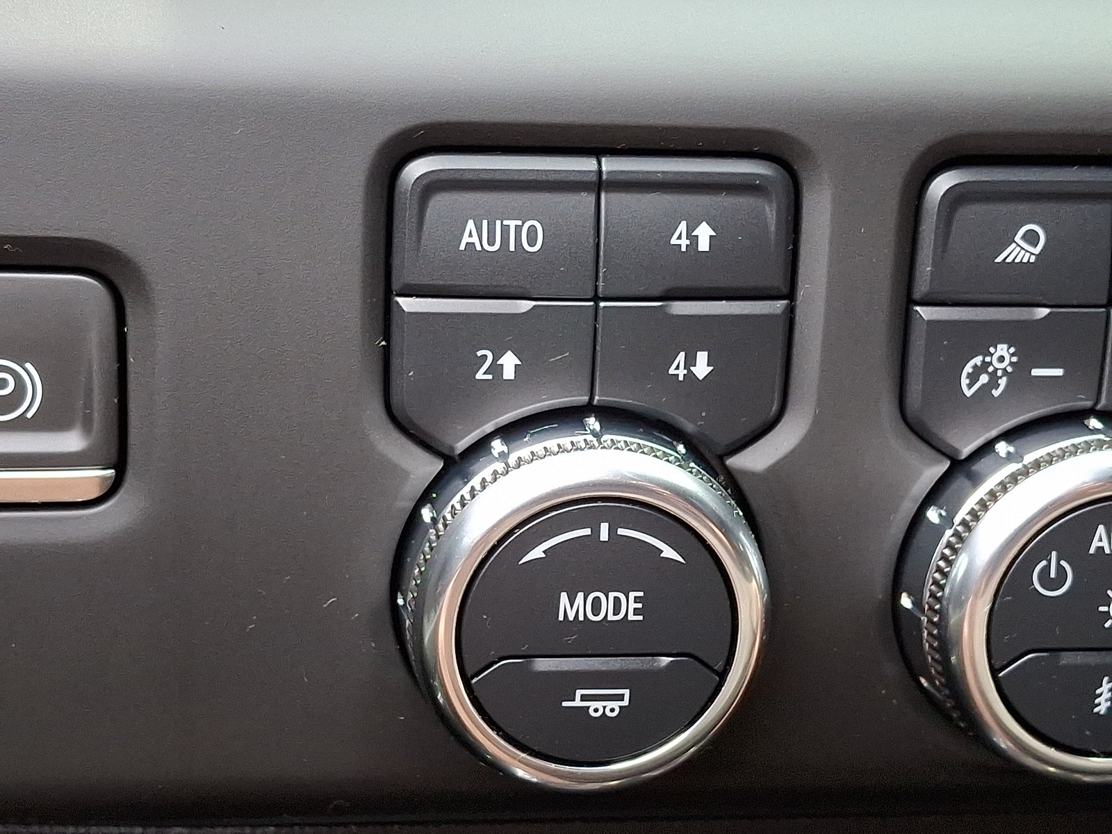 Certified 2024 GMC Sierra 1500 AT4 w/ Technology Package AWD/4WD image 24