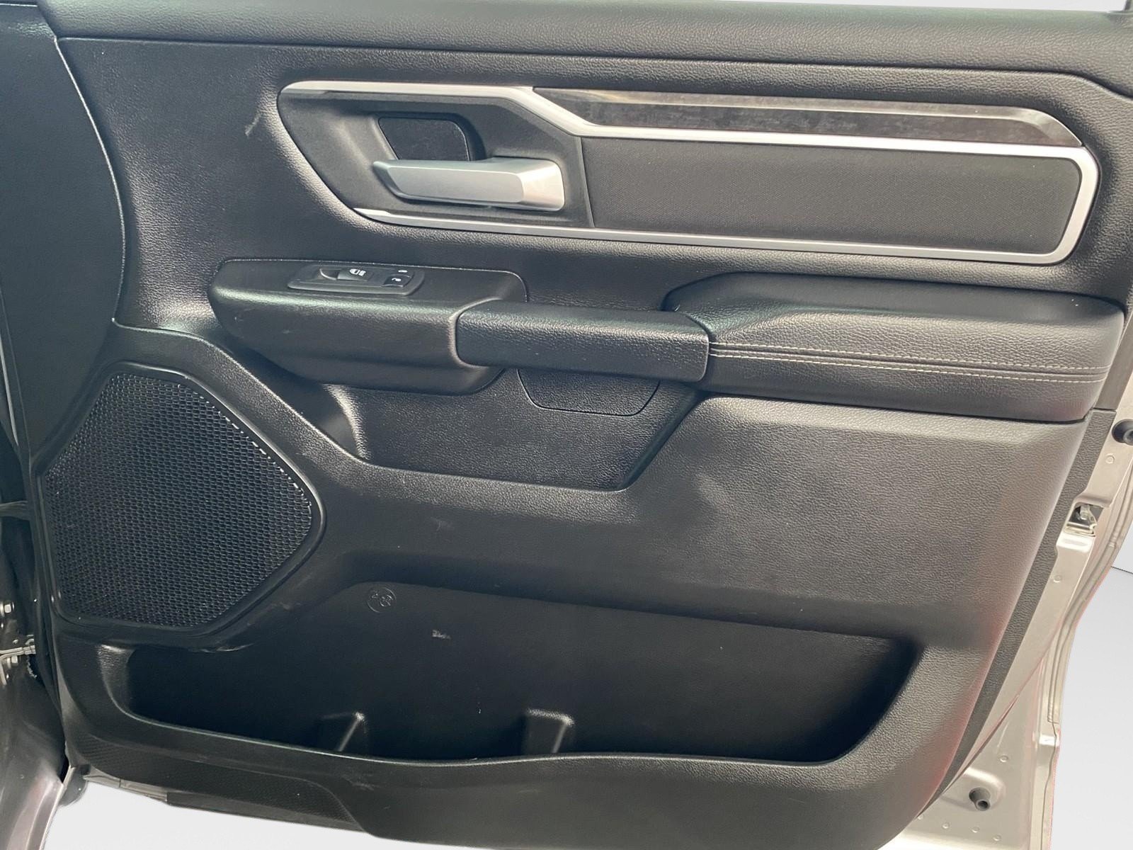 Used 2023 RAM 1500 Big Horn AWD/4WD image 6