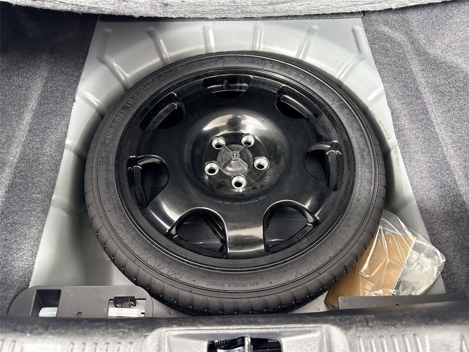 Used 2025 Ford Mustang Premium RWD image 40
