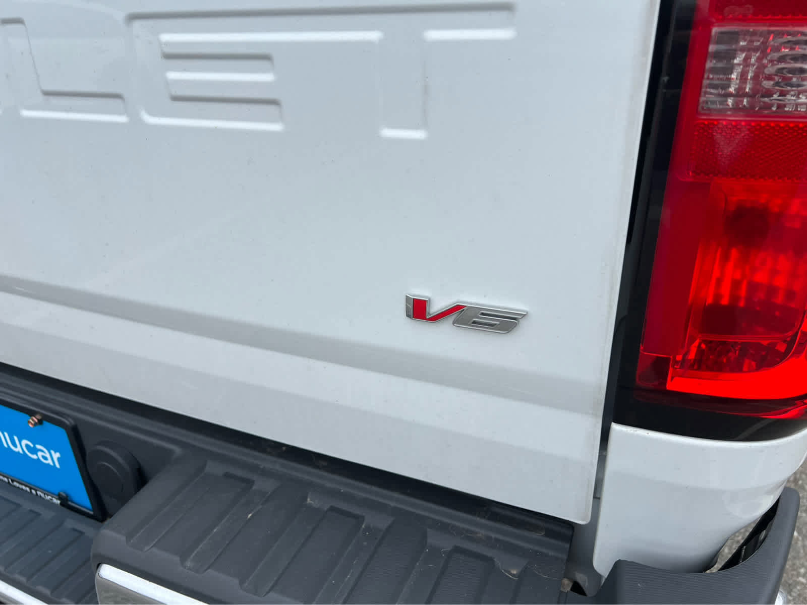 Used 2022 Chevrolet Colorado W/T w/ WT Convenience Package image 11