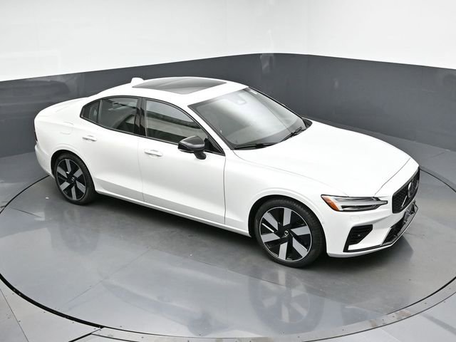Used 2024 Volvo S60 T8 Ultimate w/ Climate Package image 44