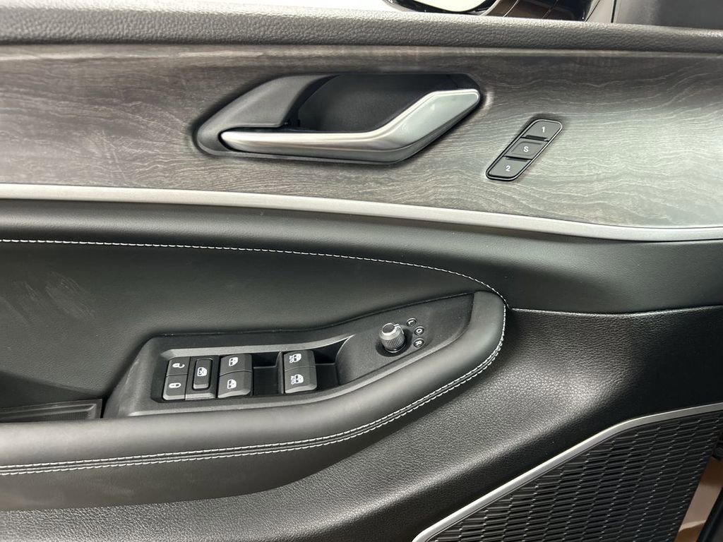 New 2026 Jeep Grand Cherokee L Limited AWD/4WD image 13