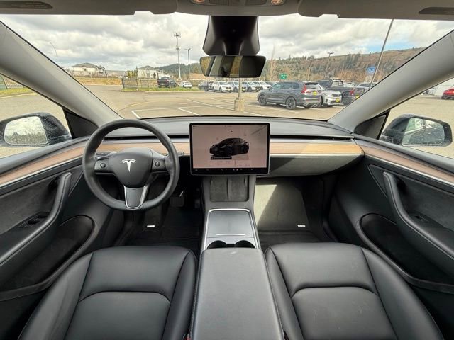 Used 2024 Tesla Model Y Long Range image 13