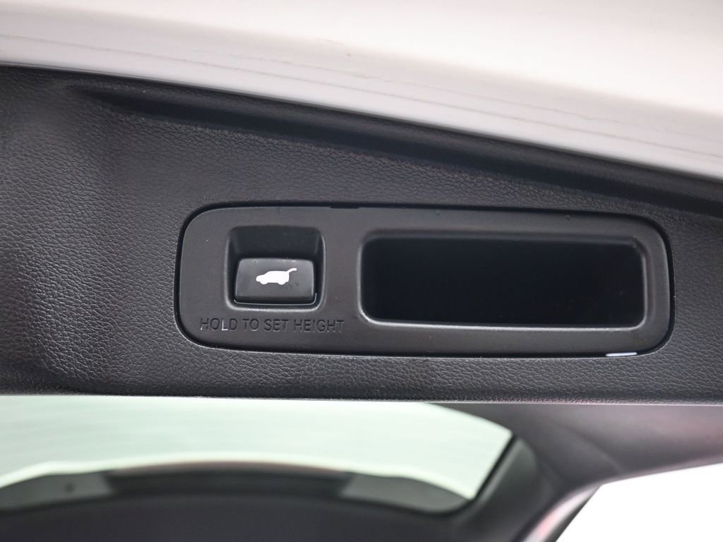 Used 2017 Honda CR-V Touring image 47