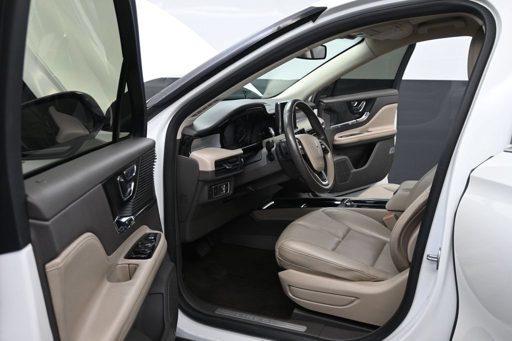Used 2021 Lincoln Corsair AWD image 10