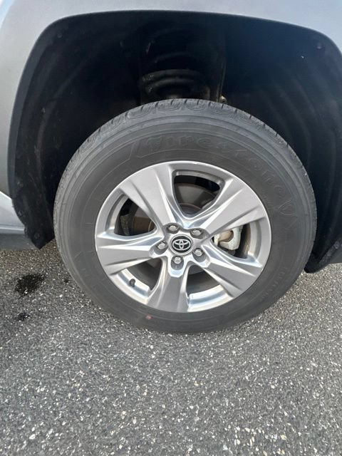 Certified 2025 Toyota RAV4 XLE AWD/4WD image 9