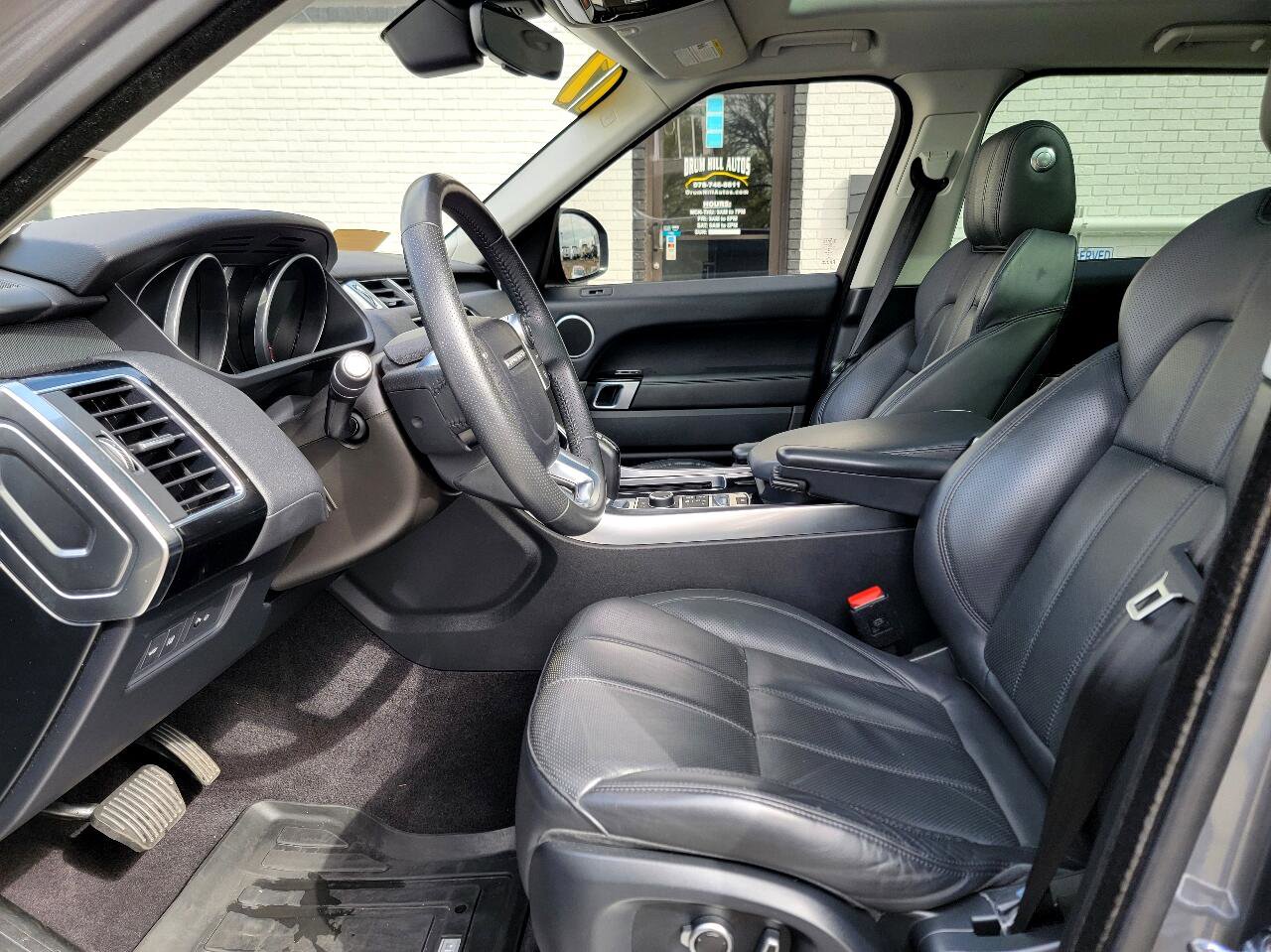 Used 2017 Land Rover Range Rover Sport HSE image 17