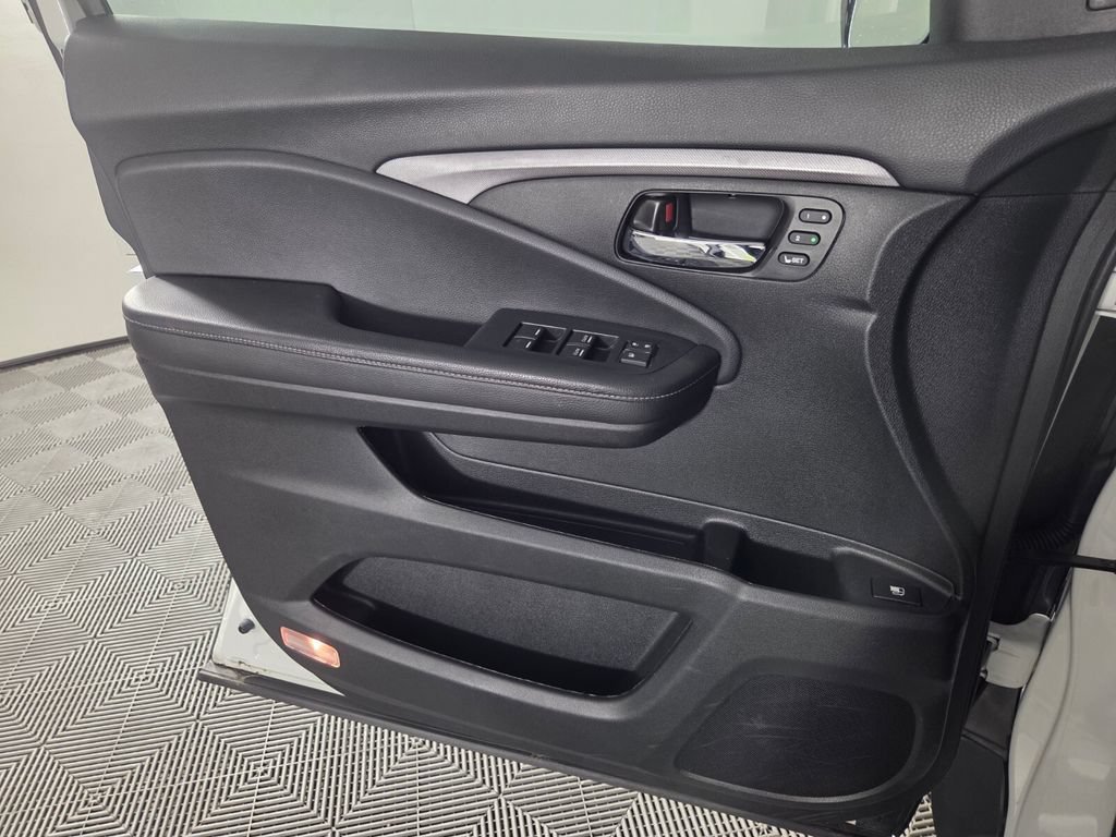 Used 2023 Honda Ridgeline RTL-E image 20