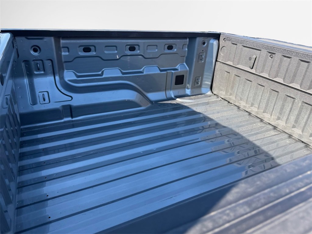 Used 2024 Chevrolet Colorado LT w/ LT Convenience Package II image 25