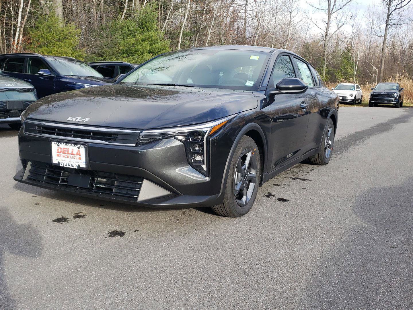 New 2025 Kia K4 LXS image 21