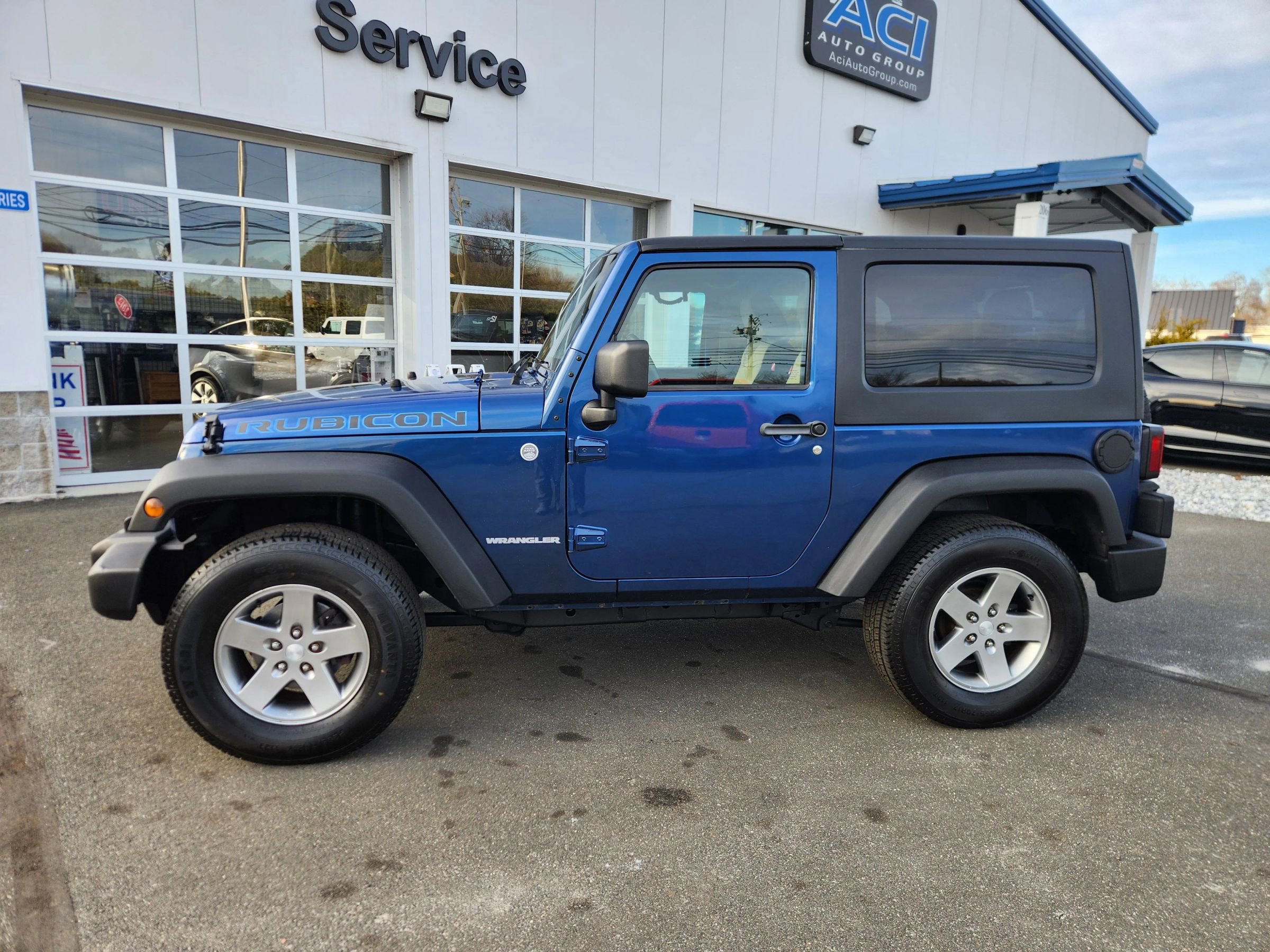 Used 2012 Jeep Wrangler Rubicon w/ Dual Top Group image 15