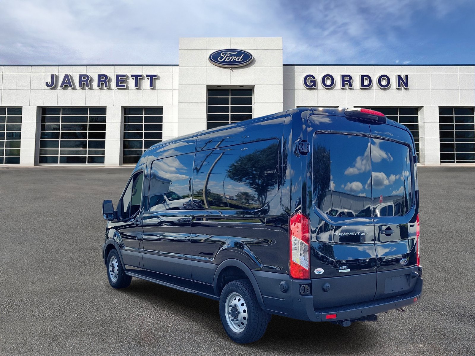 Certified 2024 Ford Transit 250 148 Medium Roof Extended AWD image 3