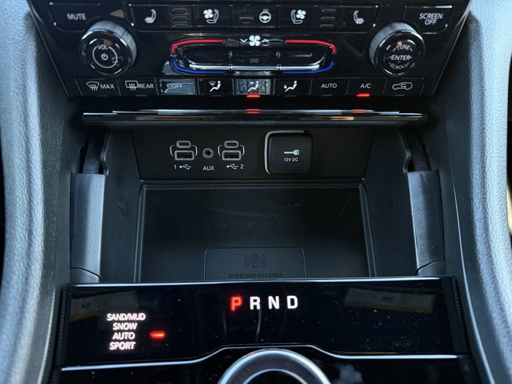 New 2025 Jeep Grand Cherokee L Limited w/ Luxury Tech Group II image 24