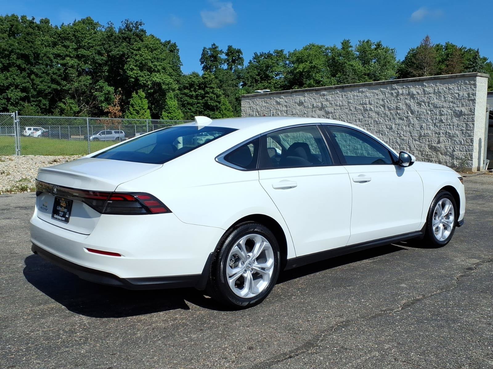 Used 2024 Honda Accord LX image 10
