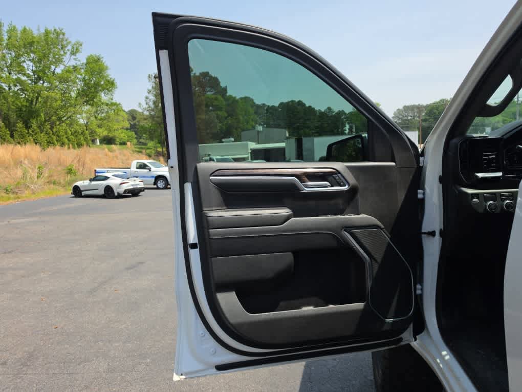 Used 2022 GMC Sierra 1500 SLE RWD image 17