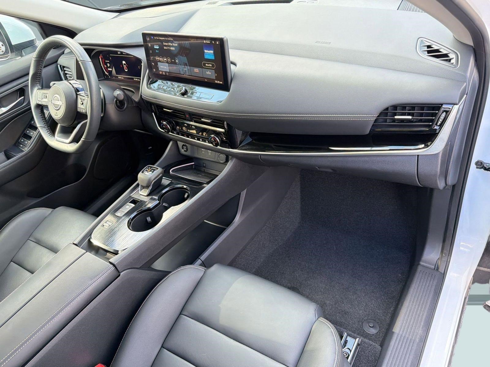 Used 2024 Nissan Rogue SL w/ SL Premium Package image 31