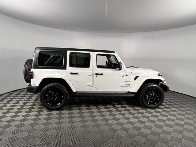 Used 2022 Jeep Wrangler Unlimited Sahara image 5