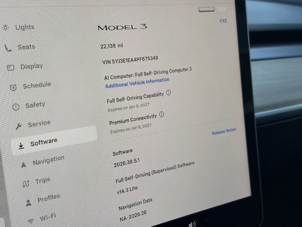 Used 2023 Tesla Model 3 Standard Range RWD image 27