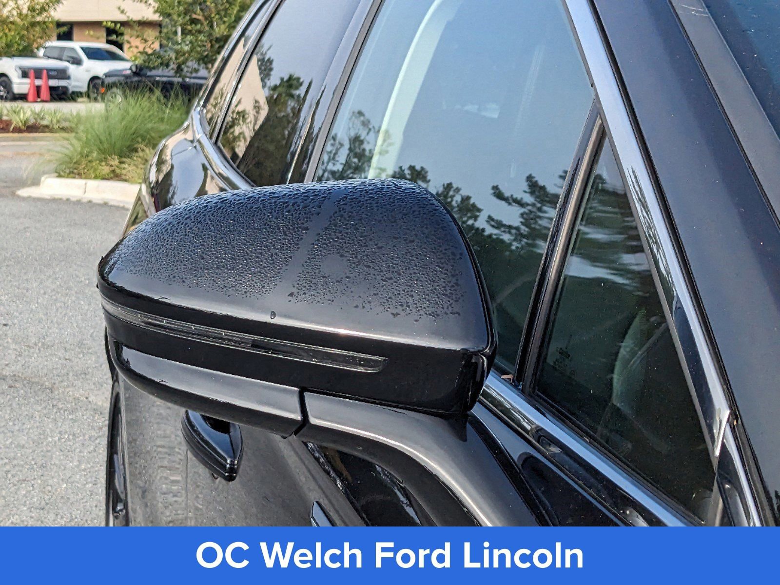 Certified 2023 Lincoln Nautilus Reserve w/ Monochromatic Package image 12