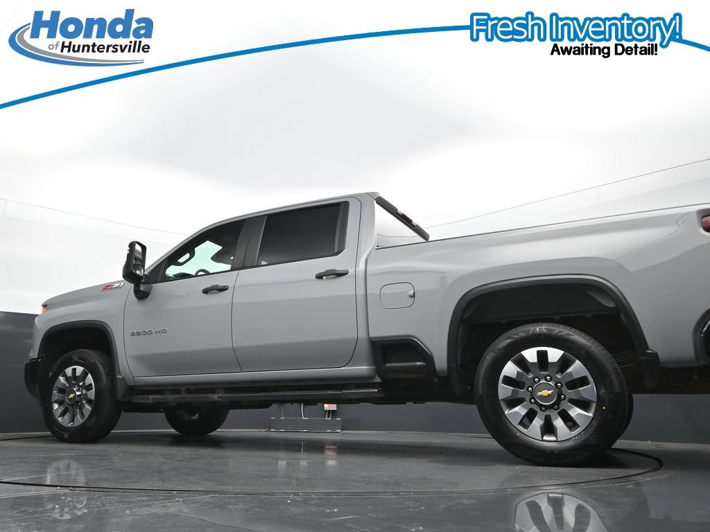 Used 2024 Chevrolet Silverado 2500 Custom w/ Custom Value Package AWD/4WD image 30
