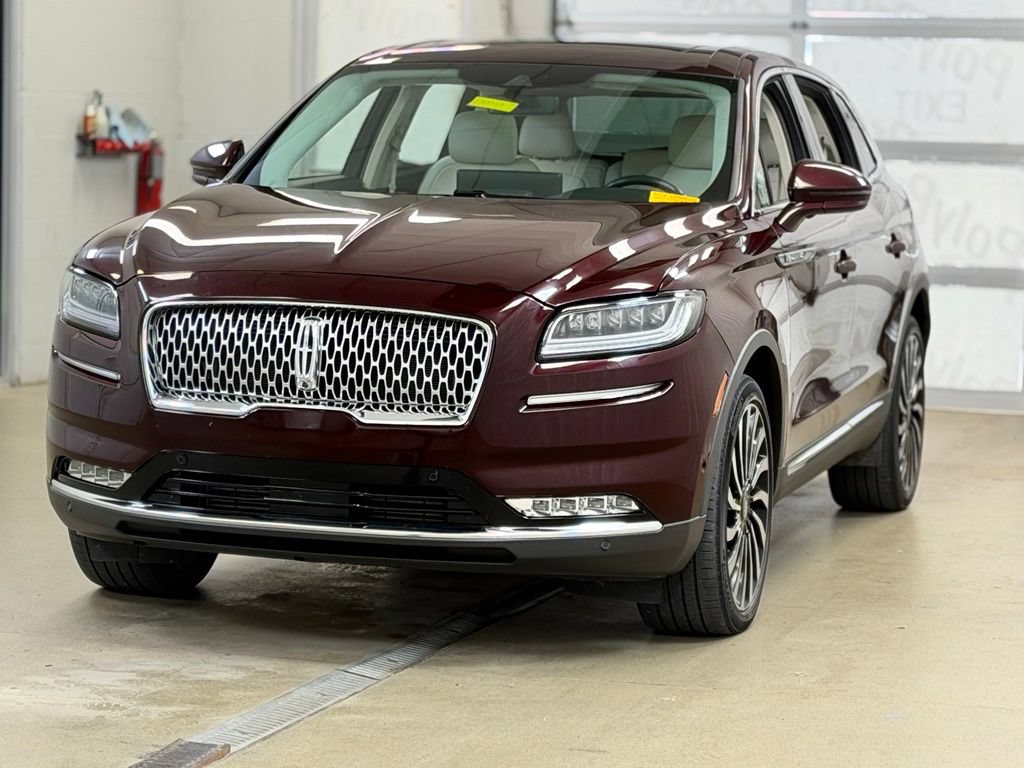 Used 2023 Lincoln Nautilus Black Label w/ Class II Trailer Tow Package AWD/4WD image 3