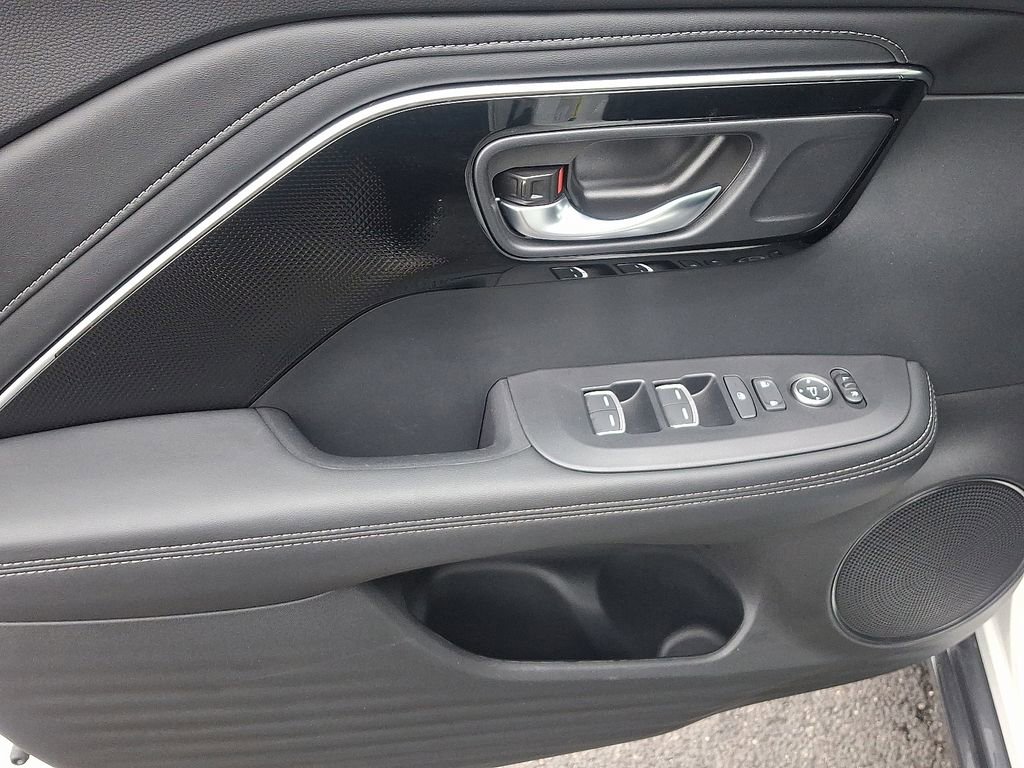 Certified 2025 Acura ADX AWD image 13