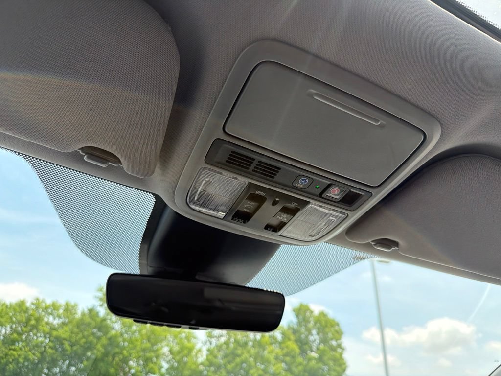Certified 2024 Honda Odyssey Elite image 14
