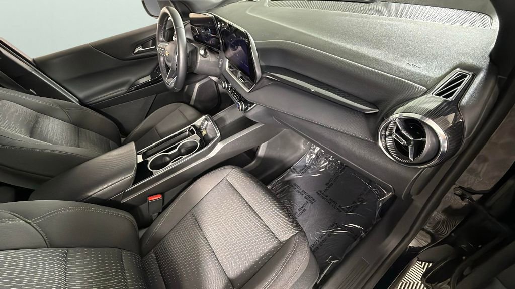 Certified 2025 Chevrolet Equinox LT image 34