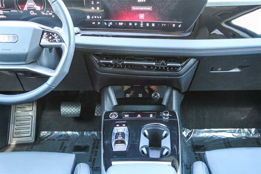 Used 2025 Audi Q6 e-tron Premium Plus w/ Premium Plus image 14