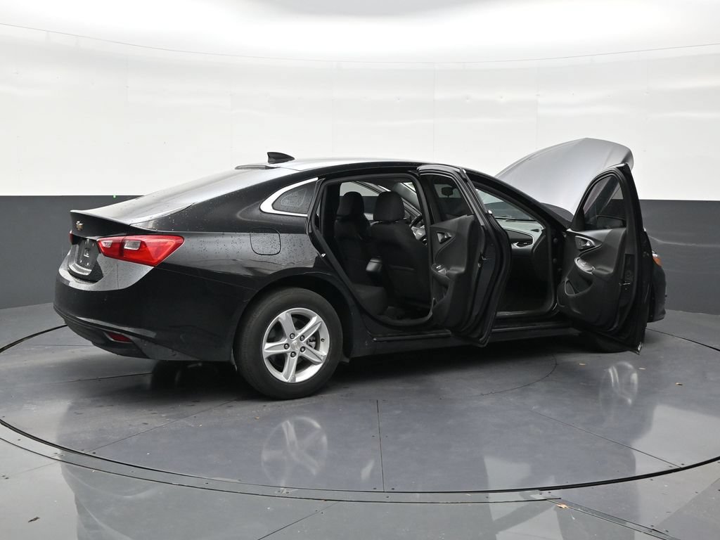 Used 2024 Chevrolet Malibu LS FWD image 28