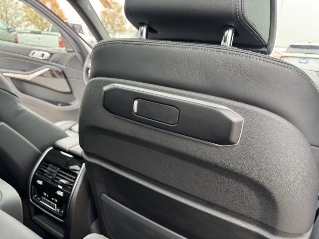 Used 2025 BMW X5 xDrive50e image 43