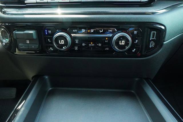 Used 2026 Chevrolet Silverado 2500 ZR2 AWD/4WD image 21
