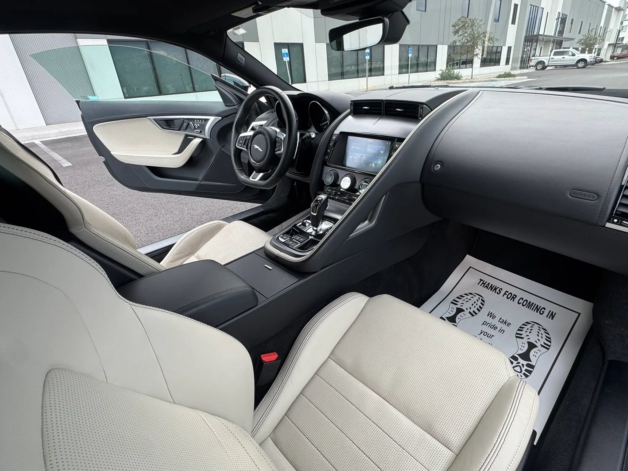 Used 2018 Jaguar F-TYPE Coupe RWD image 19