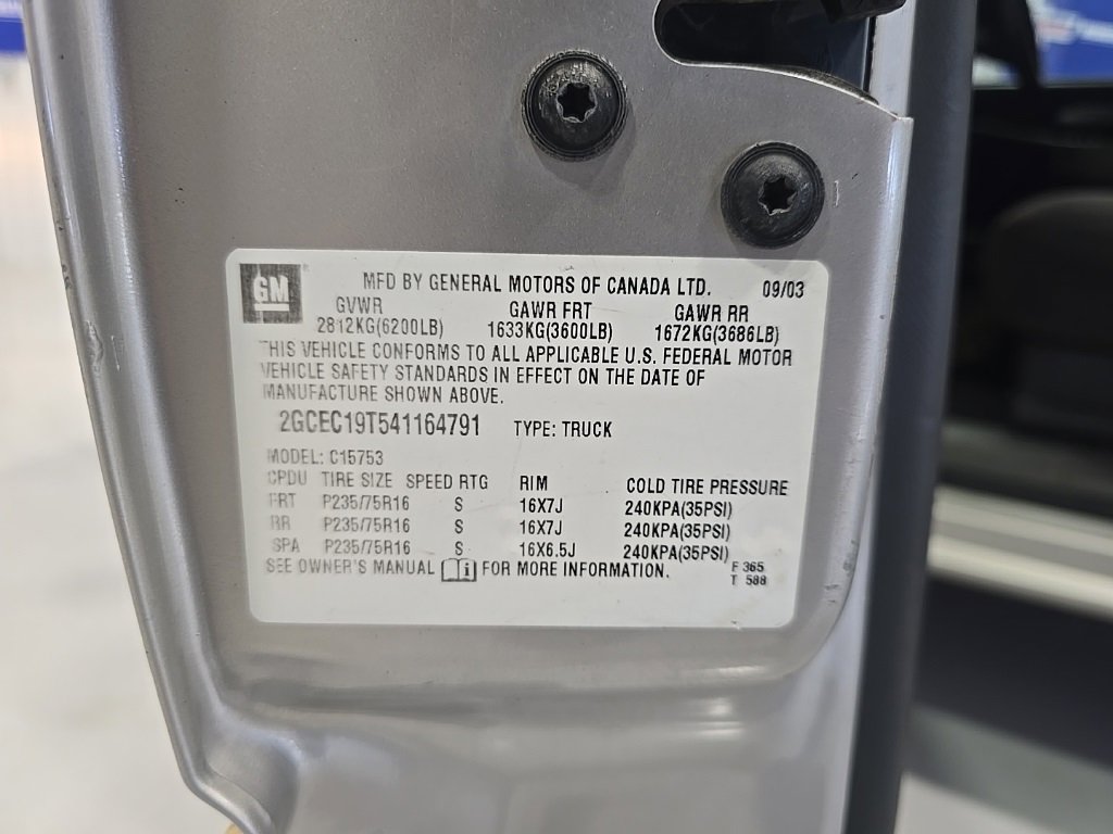 Used 2004 Chevrolet Silverado 1500 LS image 15