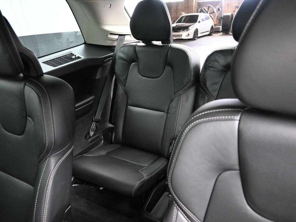 Used 2023 Volvo XC90 B6 Ultimate w/ Protection Package Premier image 17