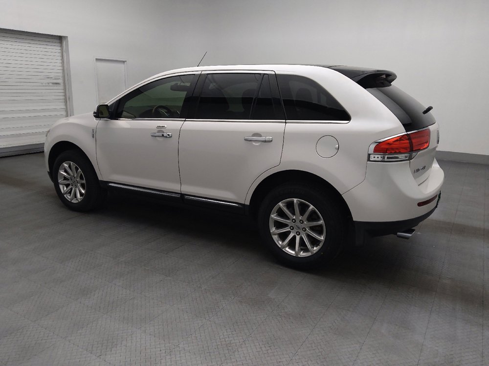 Used 2015 Lincoln MKX FWD w/ Equipment Group 102A image 3
