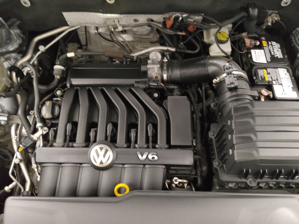 Used 2021 Volkswagen Atlas Cross Sport SE image 30