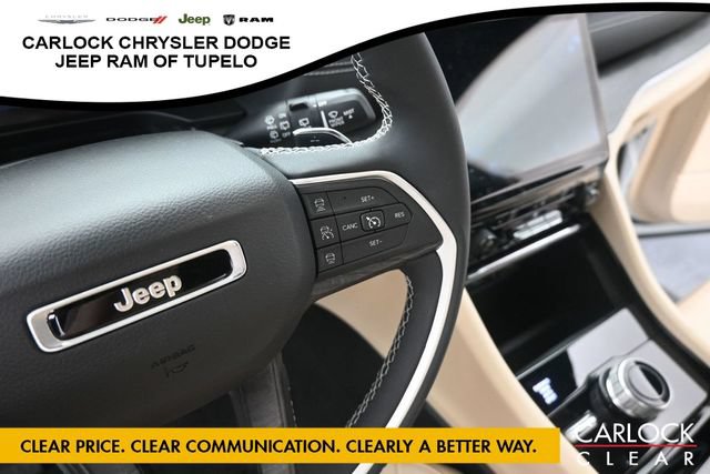Used 2023 Jeep Grand Cherokee Limited AWD/4WD image 19