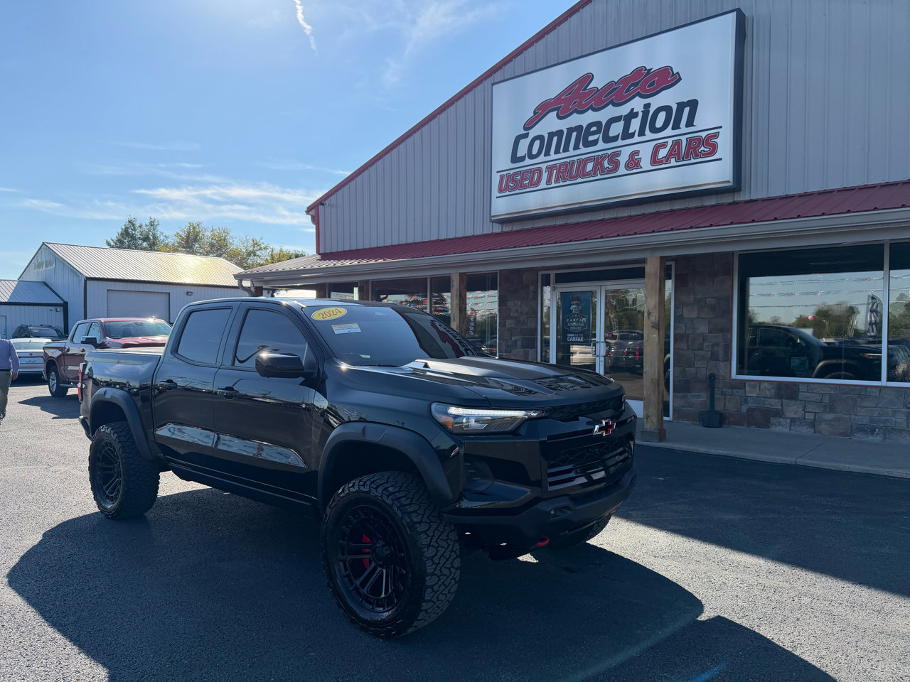 Used 2024 Chevrolet Colorado ZR2 w/ ZR2 Convenience Package III image 1