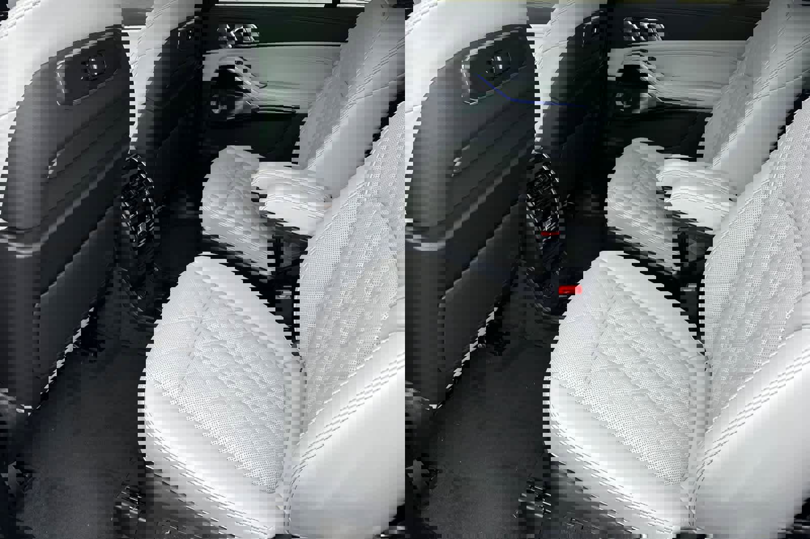 New 2026 BMW X7 xDrive40i w/ M Sport Package image 4