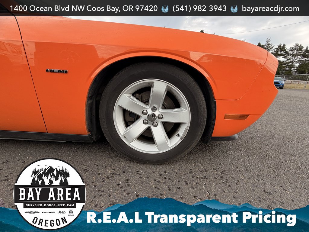 Used 2014 Dodge Challenger R/T RWD image 27