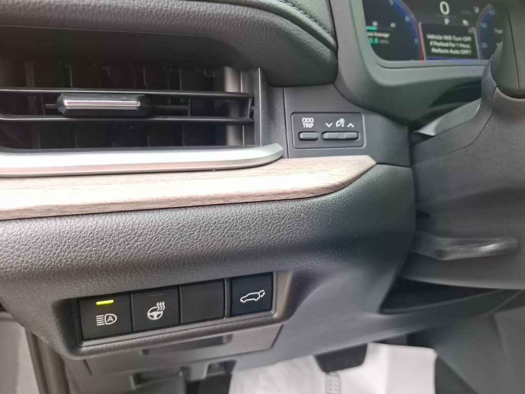 Used 2026 Toyota Grand Highlander AWD image 17